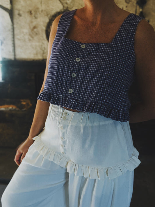 Field top in cornflower blue check