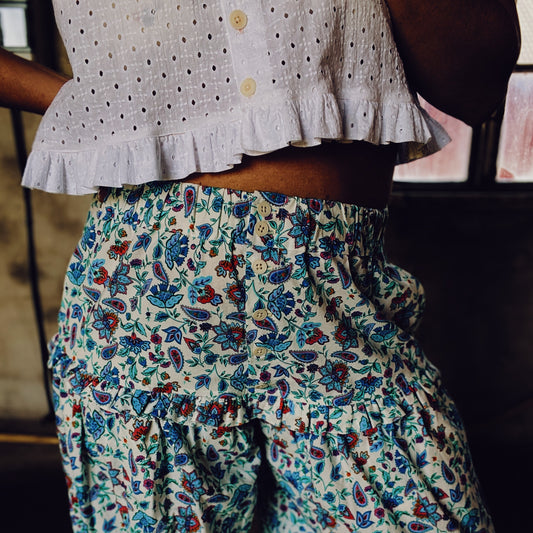 Bloomer pants in blue floral