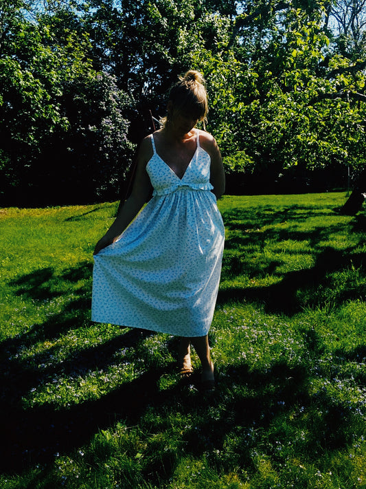 Ditsy dress in floral cotton