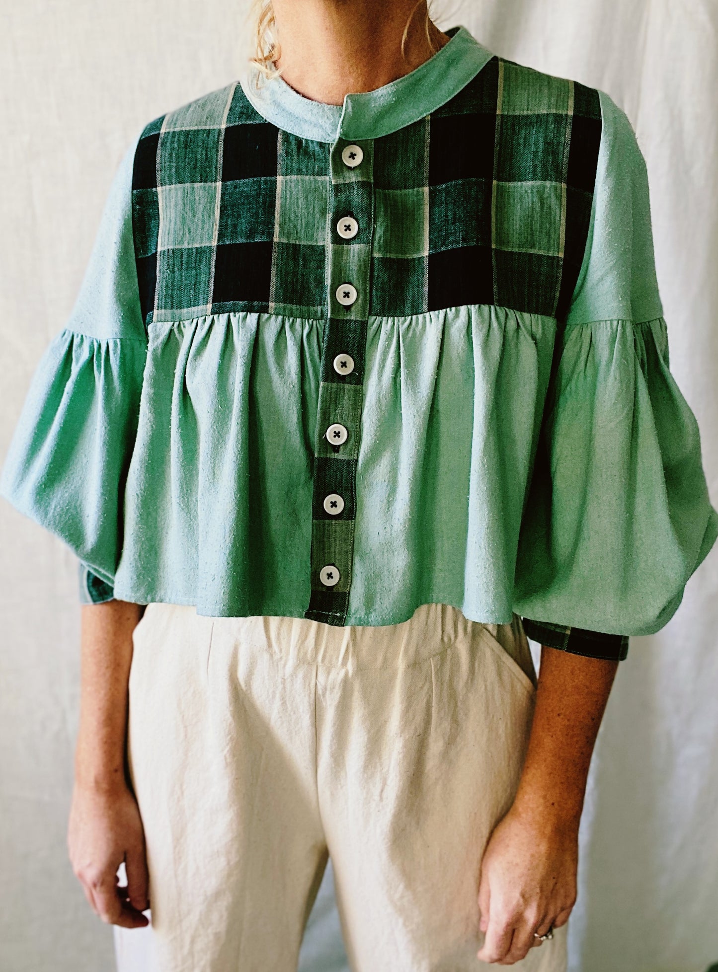 Short Suki blouse in plantdyed silk noil / antique Japanese cotton