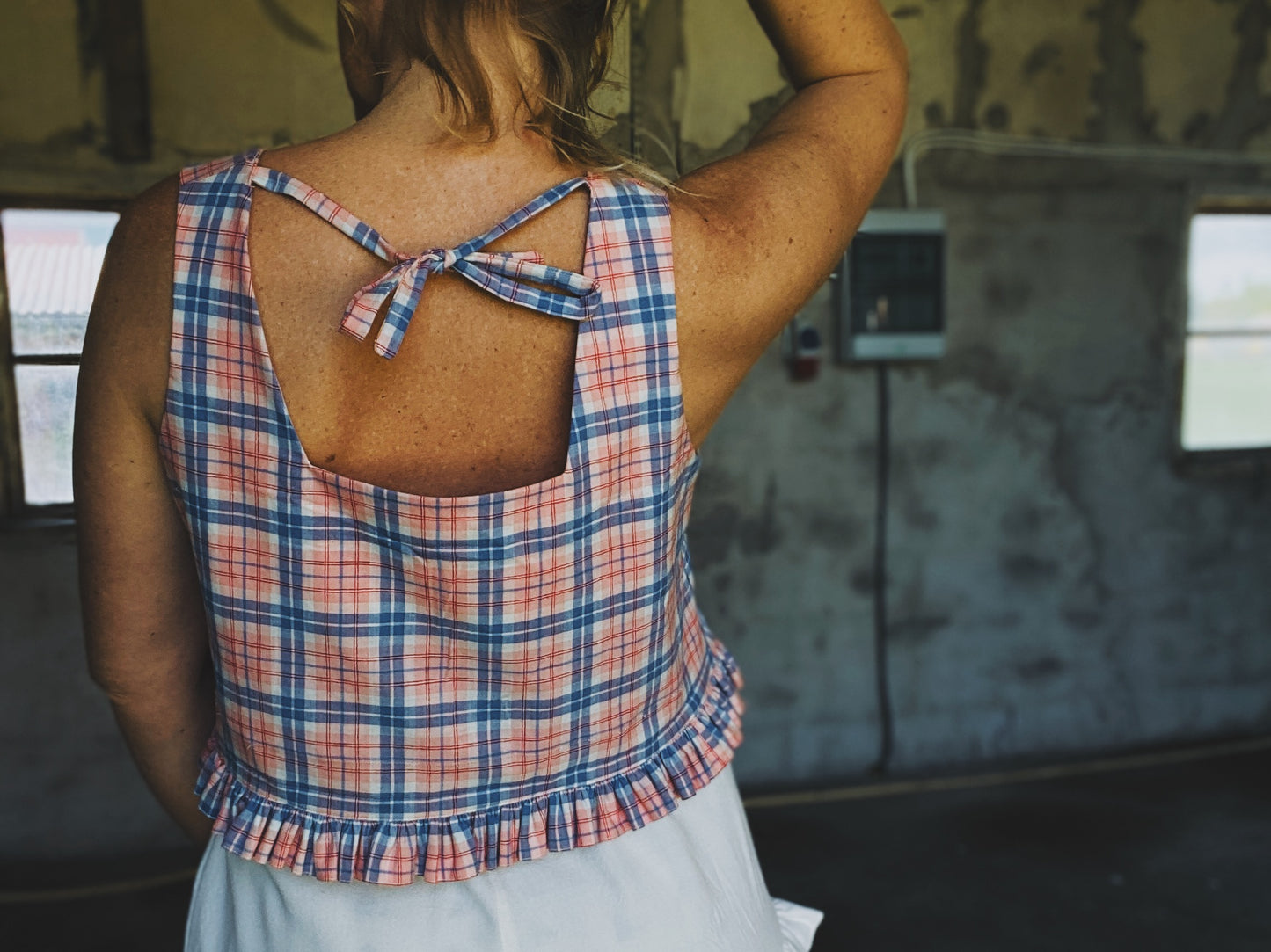 Field top in pink/blue check