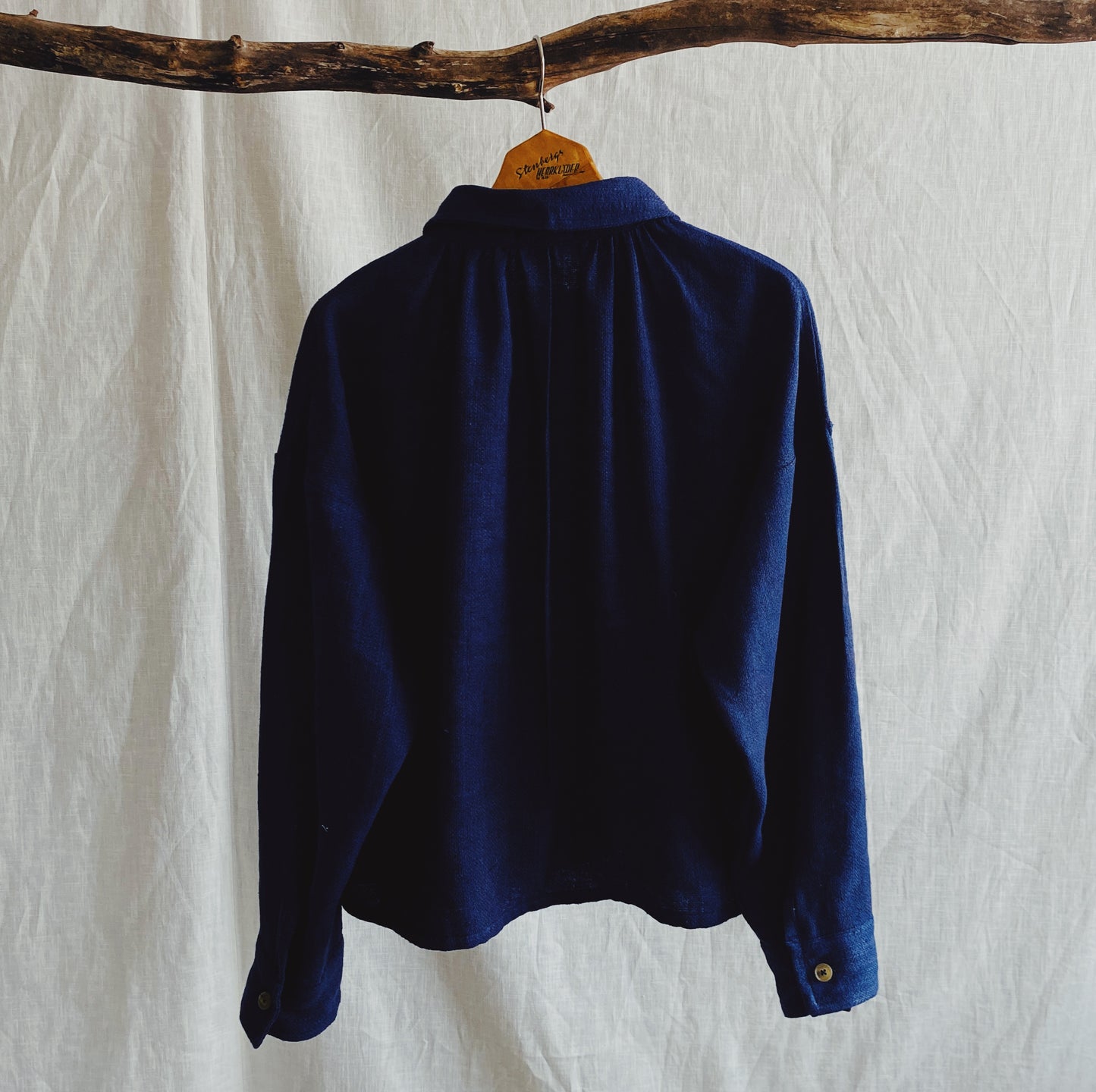 Hana blouse in dark indigo raw silk