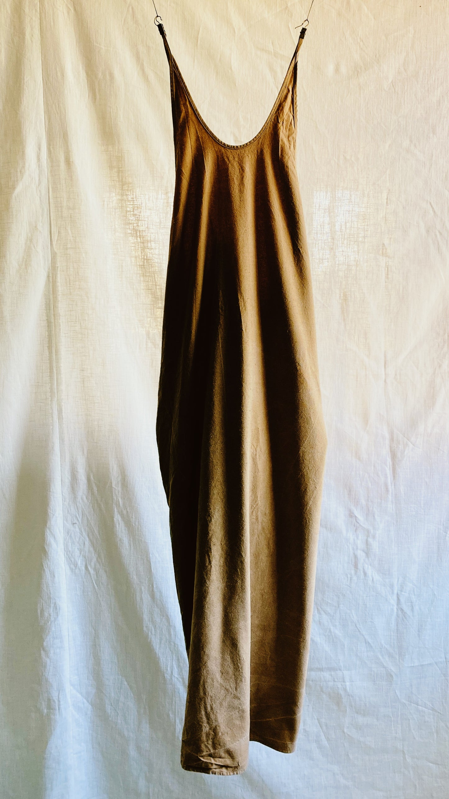 Goya apron dress in plantdyed silk noil