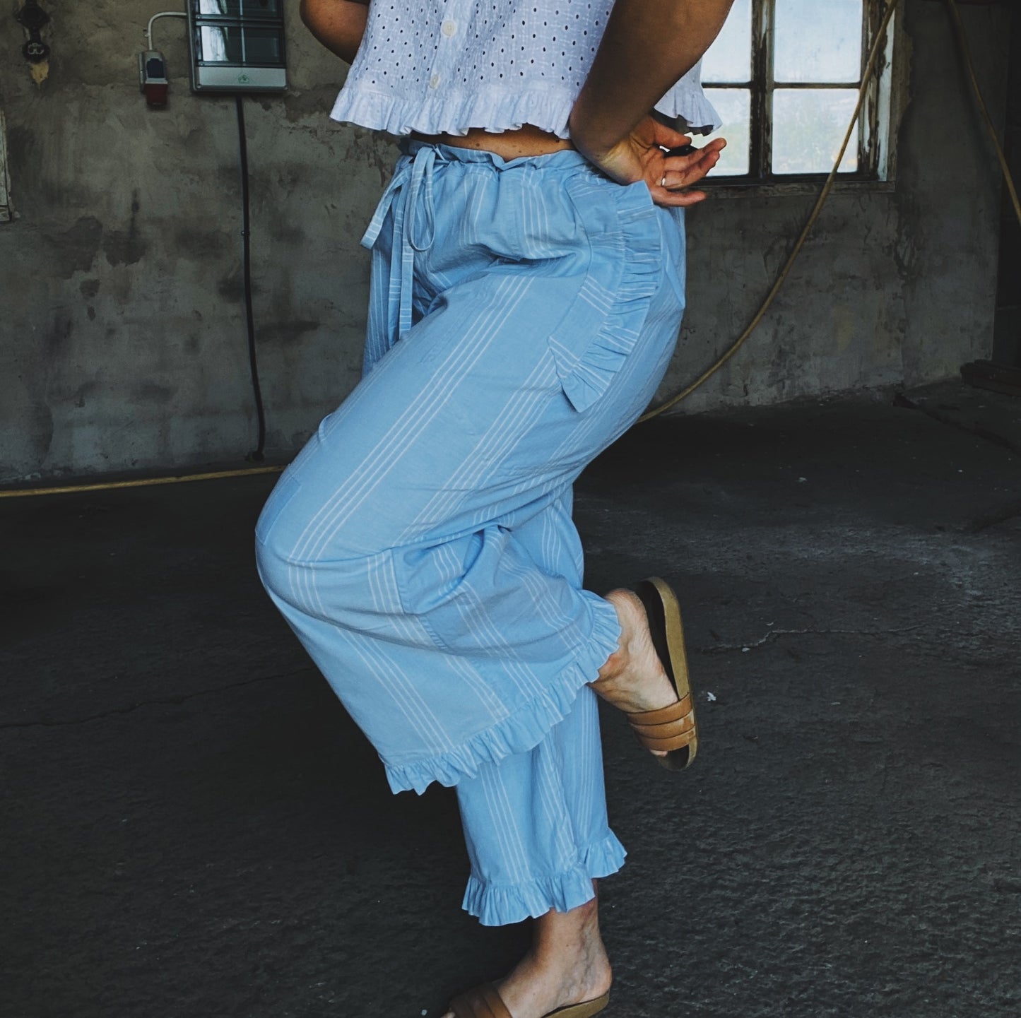 Field pants in light blue striped cotton