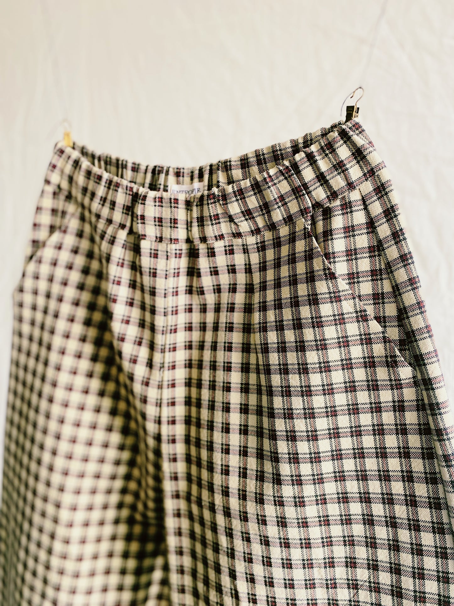 Agnes pants in maroon checkered cotton