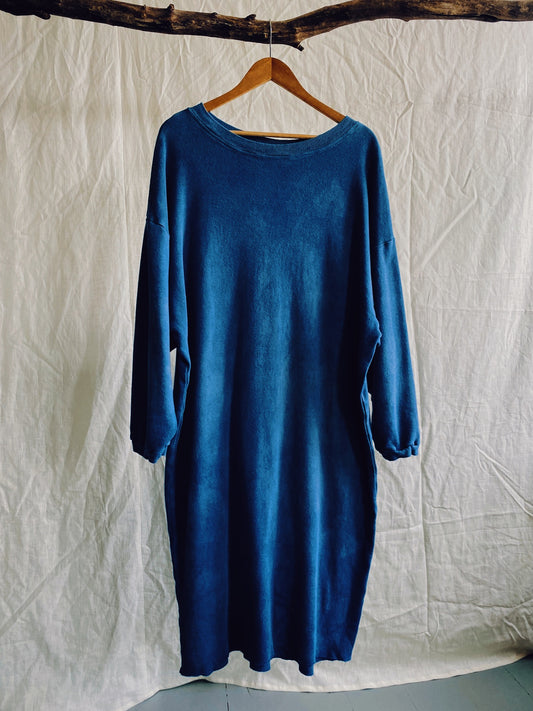 Antonia sweaterdress in plantdyed knitted cotton