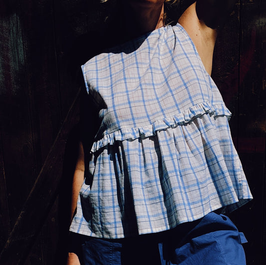 Bloomer top in blue check