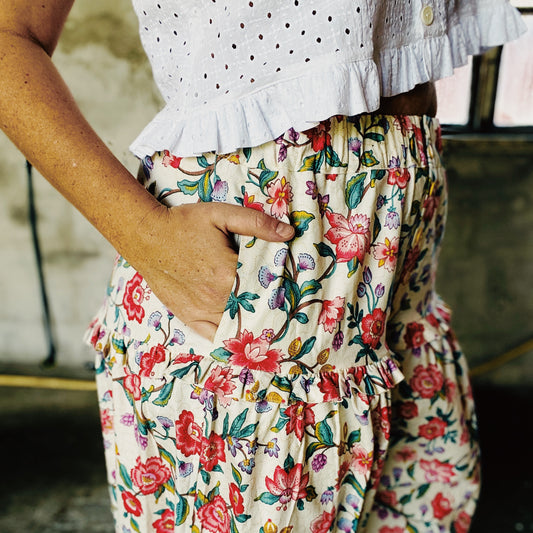 Bloomer pants in pink floral